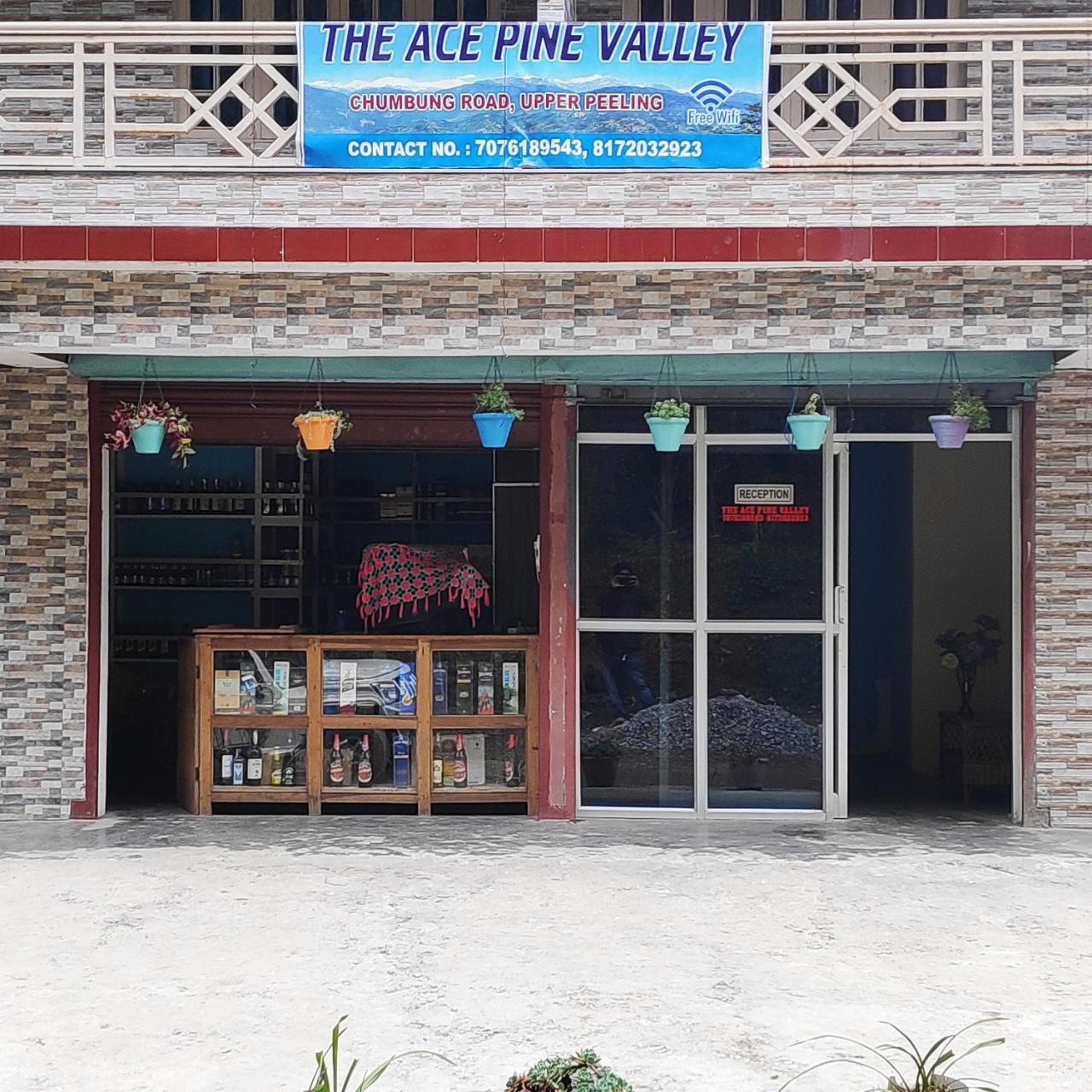 佩林 阿克松树谷旅馆酒店 外观 照片